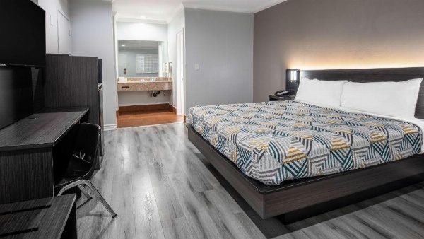 Motel 6 Anaheim - Convention Center image 10